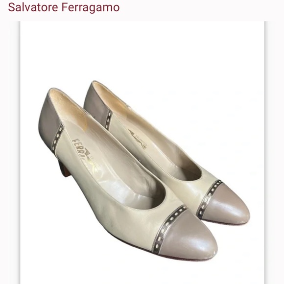 Vintage Salvatore Ferragamo Beige and White Heels Shoes 9.5 made in italy - Picture 1 of 4